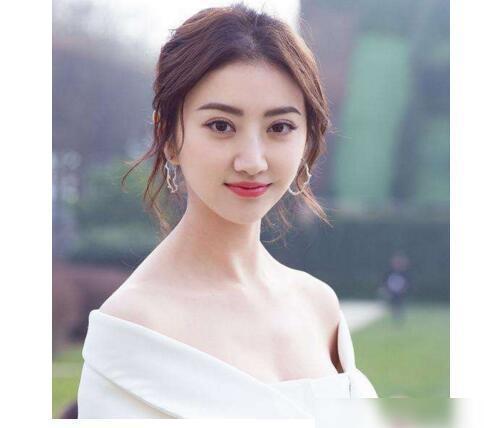 景甜最新爆料周冬雨,揭秘娱乐圈幕后故事